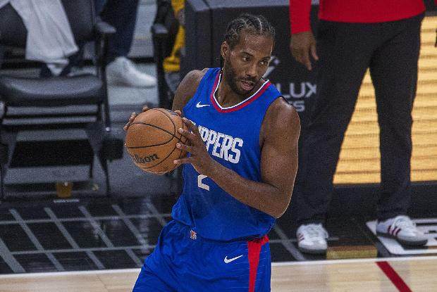 开云百家乐-韦少出手小卡绝望跪地 关键攻防他被克拉克森主宰