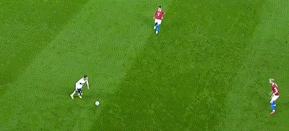 【欧国联】C罗挂彩血战+手球送点+助攻 葡萄牙4比0