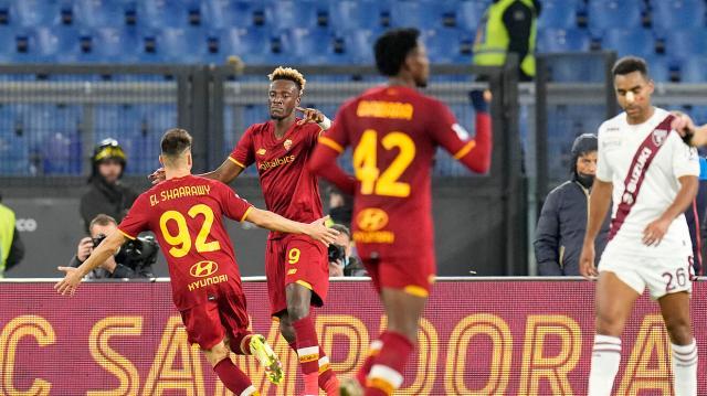 守出1比0+争议判罚 罗马又见原味穆里尼奥式胜利