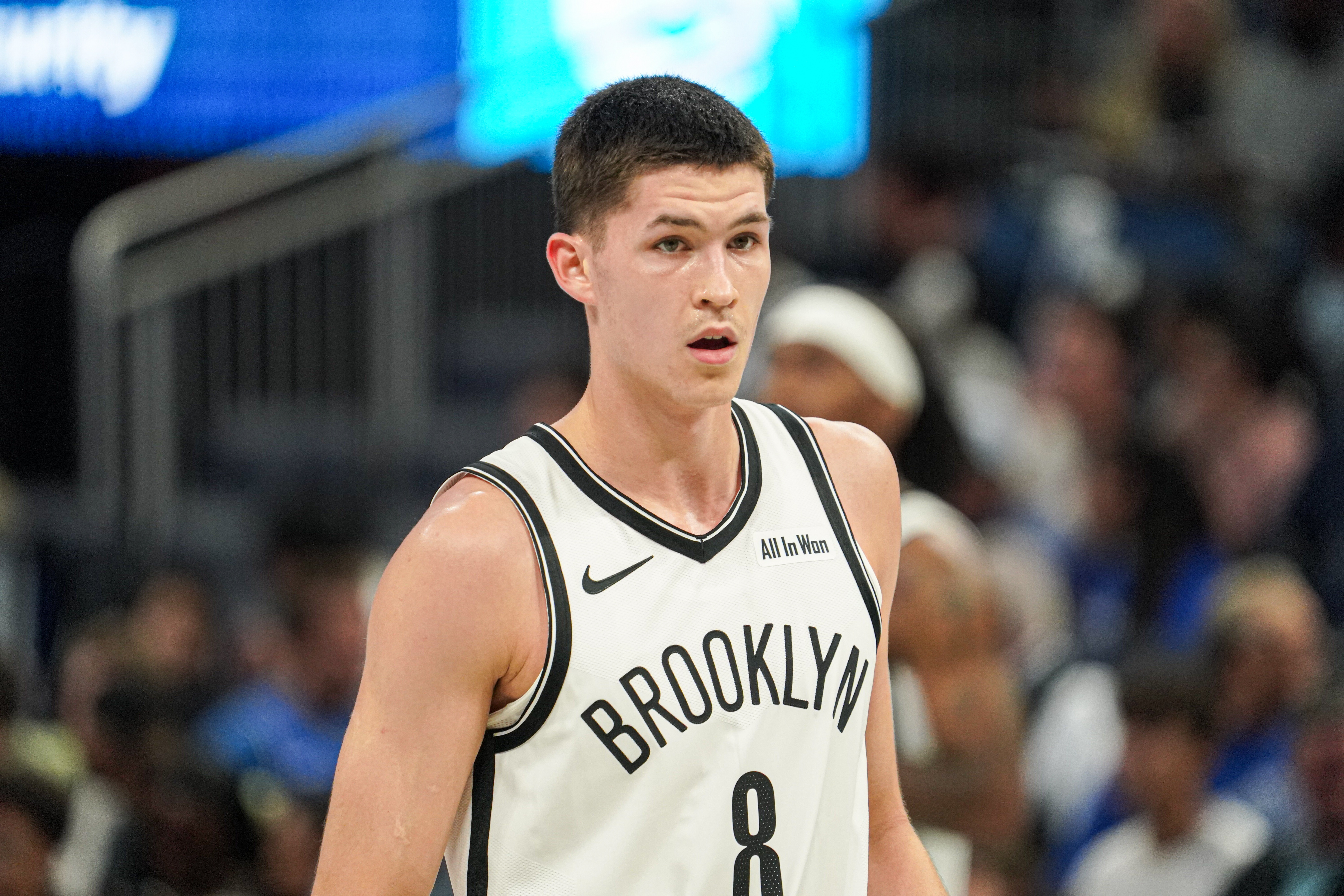 开云真人-赛季报销！记者：8号秀杰明的投篮远超人们预期 但短板也非常明显